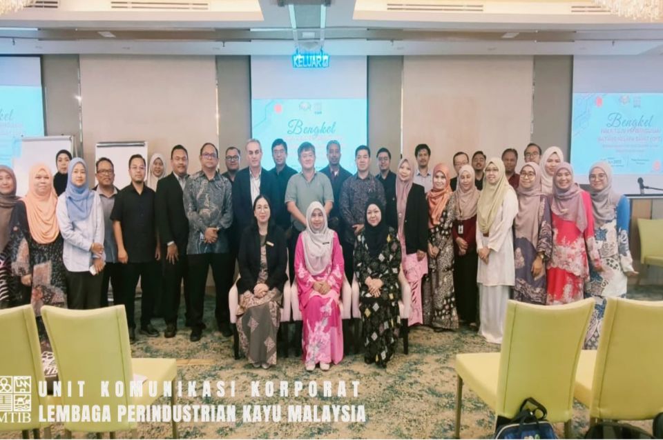 BENGKEL HALA TUJU PEMBANGUNAN BATANG KELAPA SAWIT (OPT)